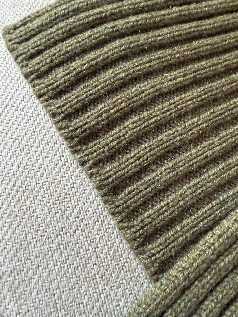 Luxurious Burberry London Ribbed Knit Wrap Scarf